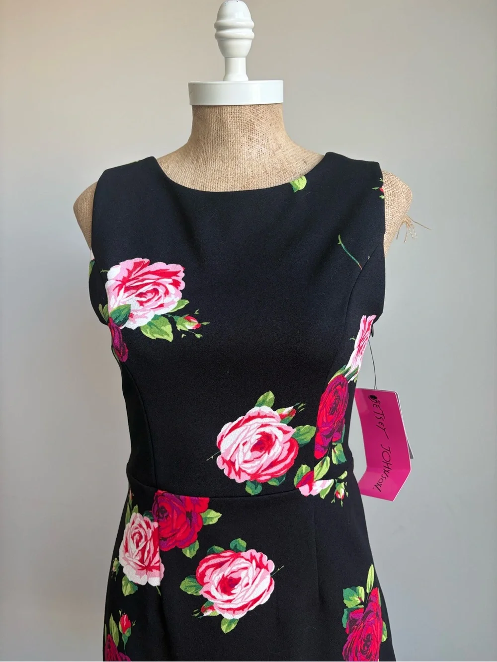 Betsey Johnson Floral Bouquet Cutout Back Rose Print  Size 2 NWT